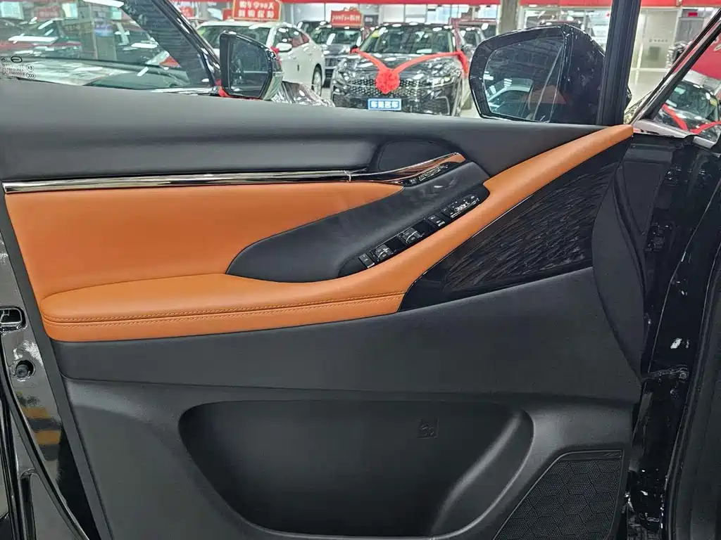 Trumpchi M8 2026 HEV Premium Edition купить на сайте DeffCars