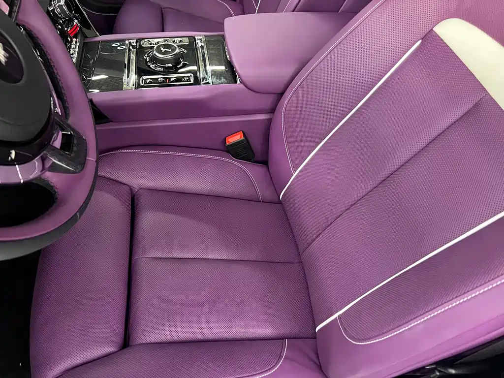 Cullinan 2024 Black Badge купить на сайте DeffCars