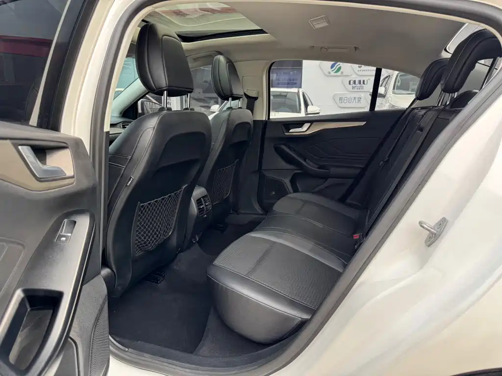 Focus 2020 Sedan EcoBoost 180 Automatic NeochaEDGE купить на сайте DeffCars