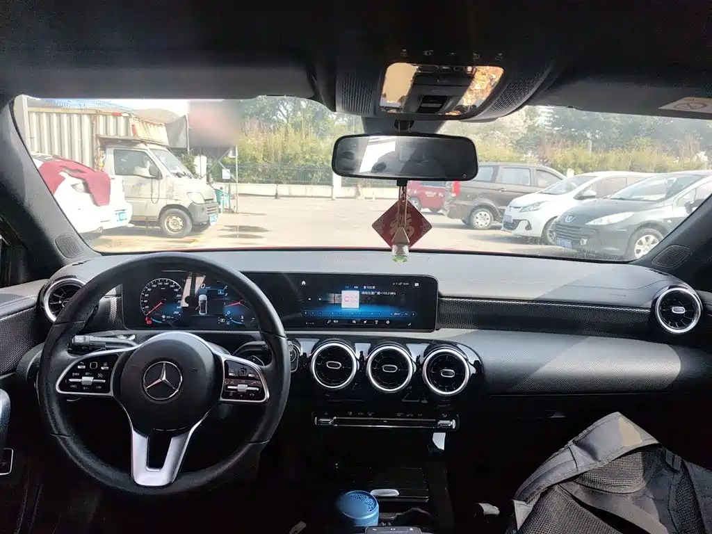 Mercedes-Benz A-Class 2022 A 200 L Sports Sedan Dynamic Type купить на сайте DeffCars