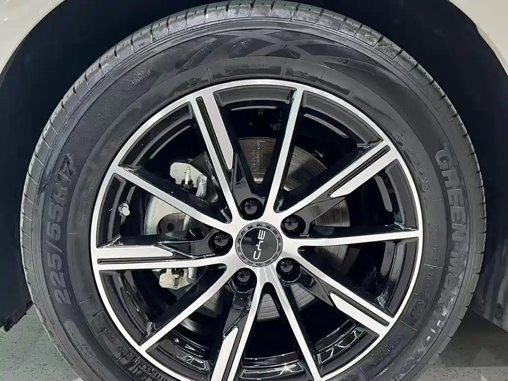 Seal 06 2025 DM-i Smart Driving Edition 120KM Exclusive Type купить на сайте DeffCars