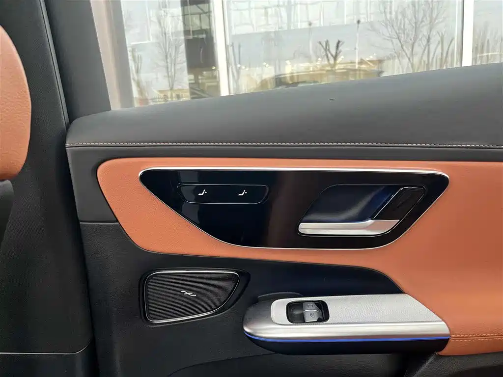 Mercedes-Benz GLC New Energy 2025 350 e L 4MATIC Collector's Edition купить на сайте DeffCars