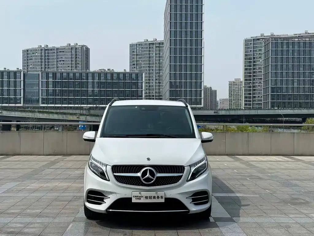 Mercedes-Benz V-Class 2022 V 260 L Long Wheelbase Luxury Edition купить на сайте DeffCars
