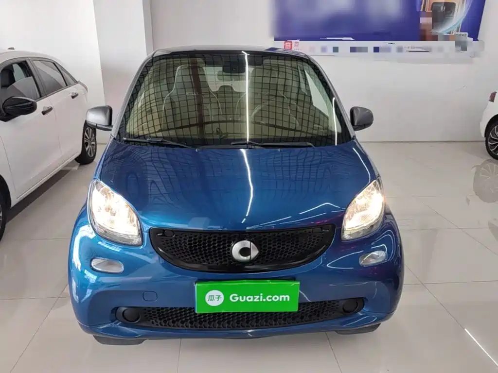 smart fortwo 2018 1.0L 52kW hardtop passion version National V купить на сайте DeffCars
