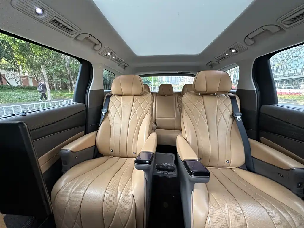 Denza D9 2022 DM-i 970 four-wheel drive premium model купить на сайте DeffCars