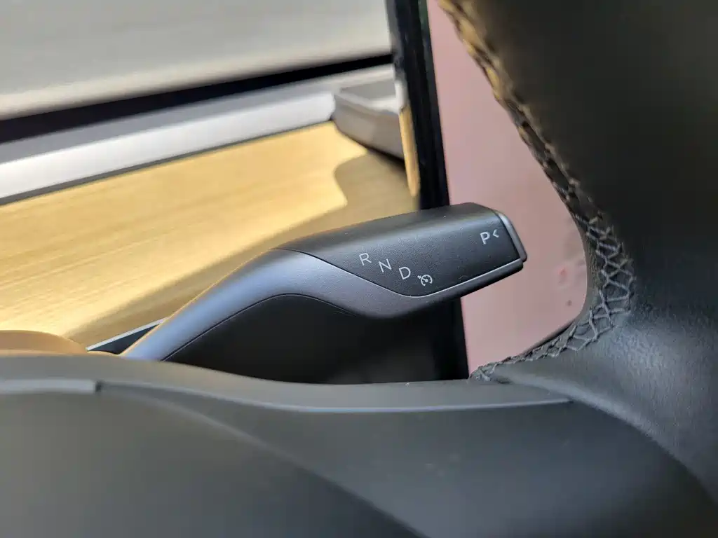 Model Y 2022 facelift rear-wheel drive version купить на сайте DeffCars