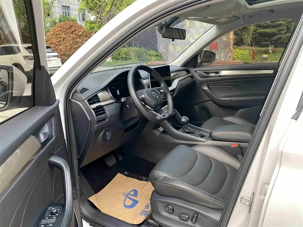 Kodiak 2022 facelift TSI330 5-seat two-wheel drive luxury version купить на сайте DeffCars