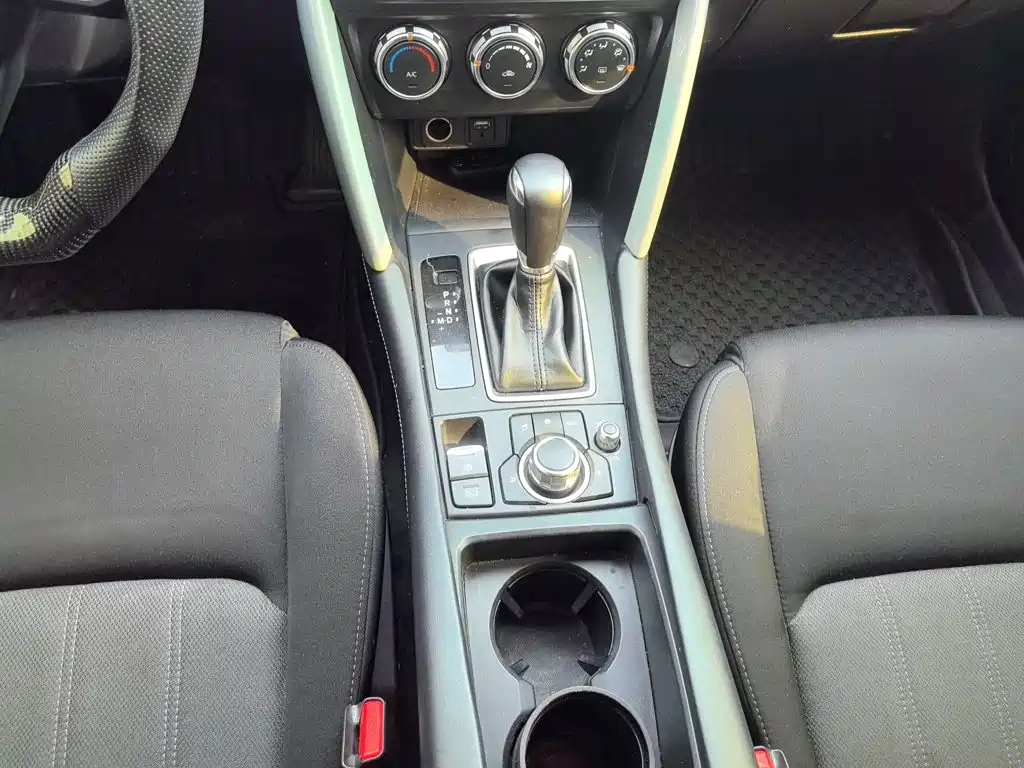 Mazda CX-4 2018 2.0L automatic two-wheel drive Blue Sky Vibrant Edition National V купить на сайте DeffCars