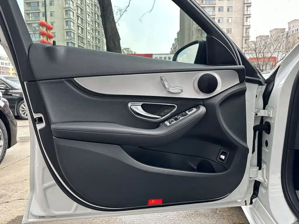 Mercedes-Benz C-Class 2018 C 200 Sports Edition купить на сайте DeffCars