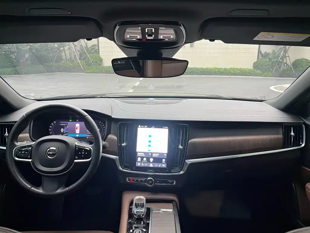 Volvo S90 2022 B5 Zhiyuan Luxury Edition купить на сайте DeffCars