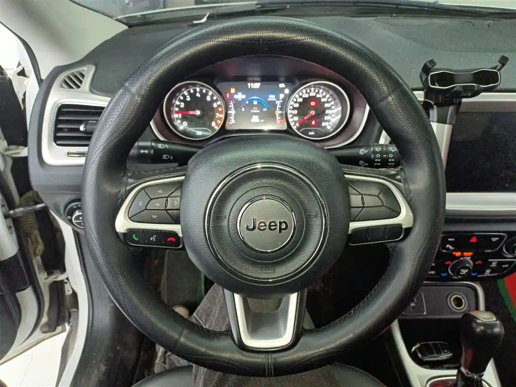 Compass 2017 200T Automatic Home Edition купить на сайте DeffCars