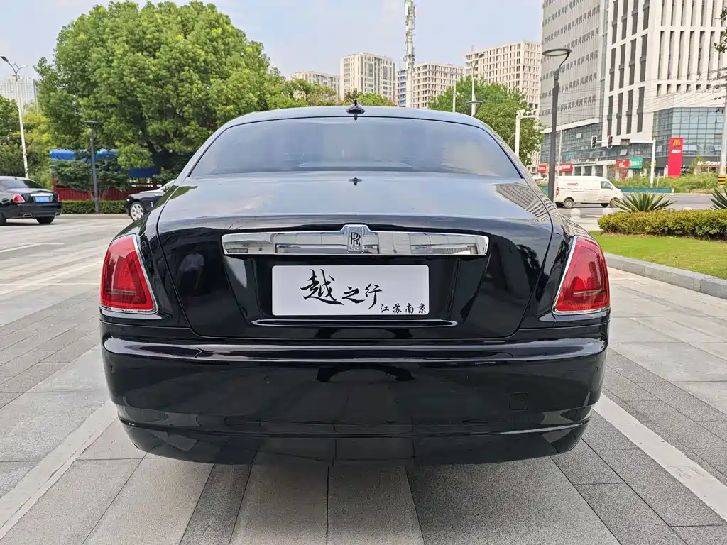 Ghost 2010 6.6T Standard Edition купить на сайте DeffCars
