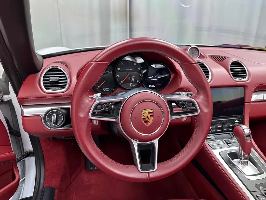Porsche 718 2022 Boxster 2.0T купить на сайте DeffCars