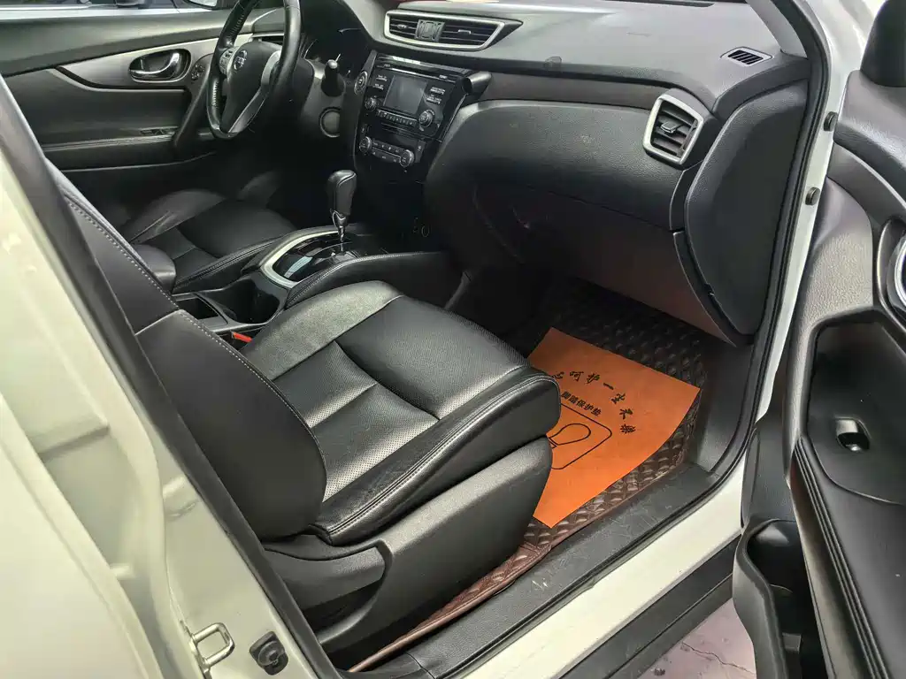 X-Trail 2015 2.0L CVT Comfort MAX Edition 2WD купить на сайте DeffCars