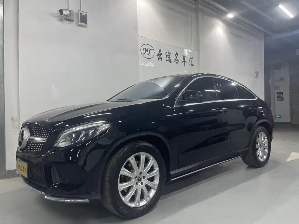Mercedes-Benz GLE Coupe 2017 GLE 320 4MATIC Coupe SUV купить на сайте DeffCars