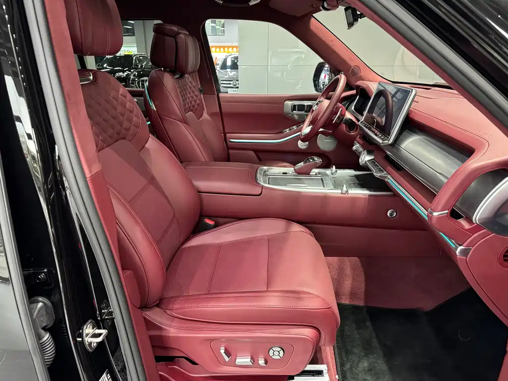 Tank 700 New Energy 2024 Hi4-T Extreme Edition купить на сайте DeffCars