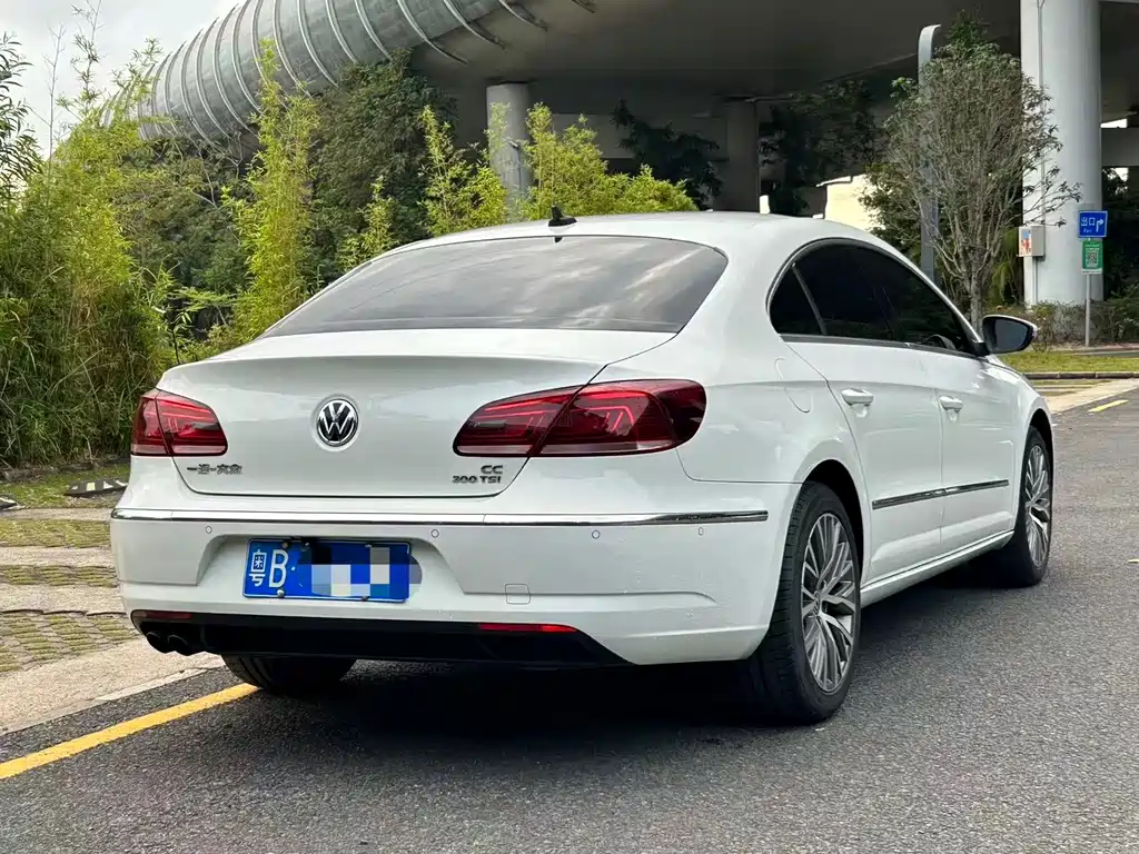 FAW-Volkswagen CC 2018 1.8TSI luxury model купить на сайте DeffCars
