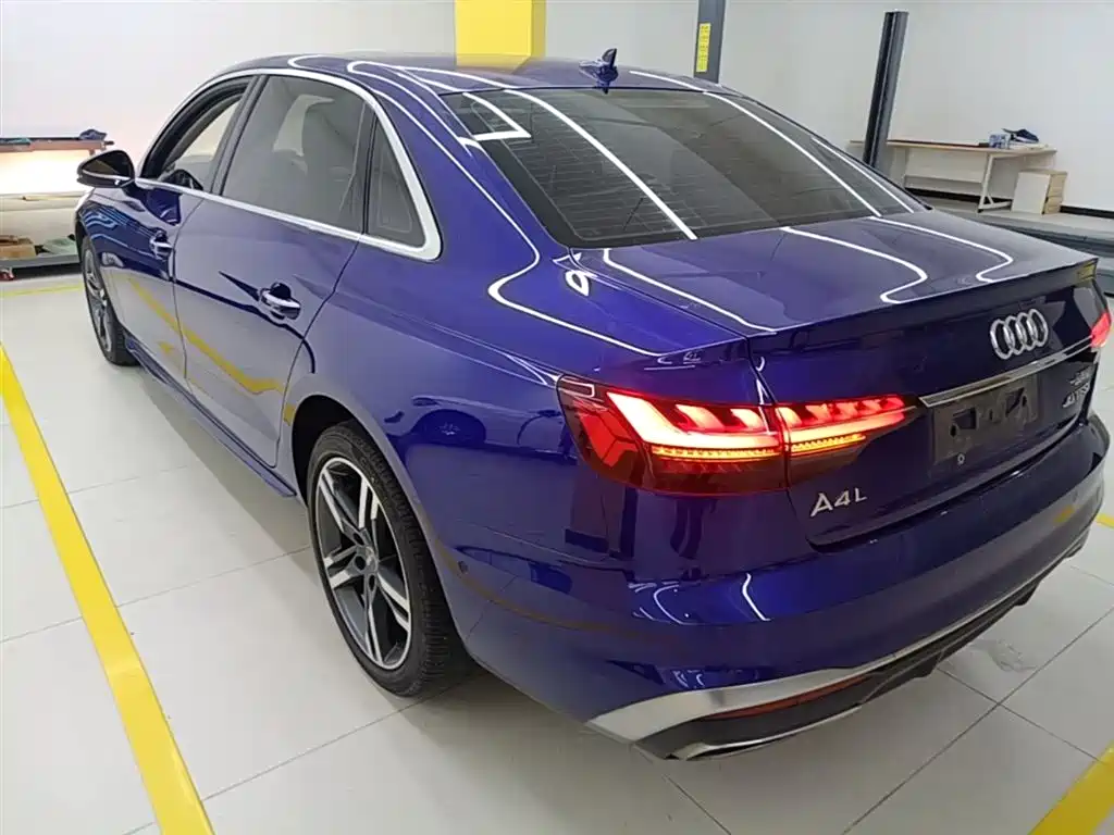 Audi A4L 2020 40 TFSI Fashionable and Dynamic купить на сайте DeffCars
