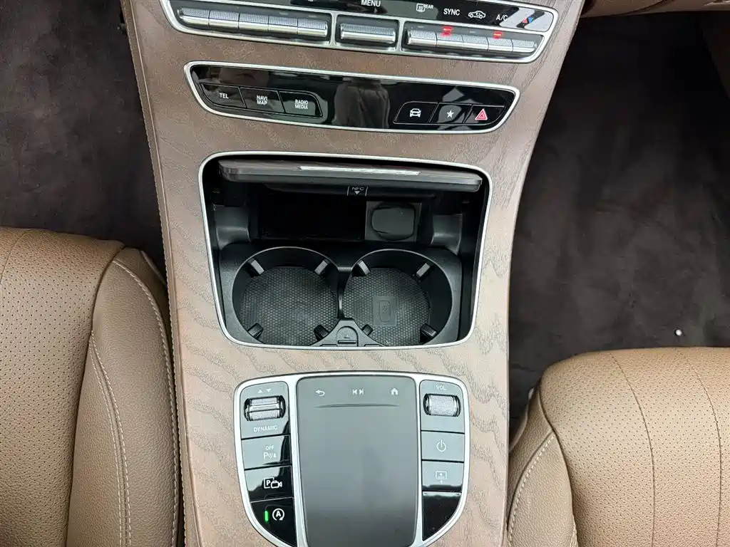 Mercedes-Benz E-Class 2023 E 300 L Luxury Model купить на сайте DeffCars