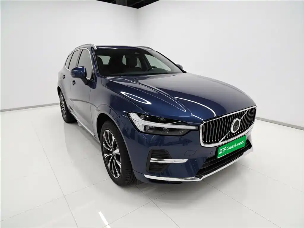 Volvo XC60 2023 B5 four-wheel drive Zhiyuan Deluxe Edition купить на сайте DeffCars