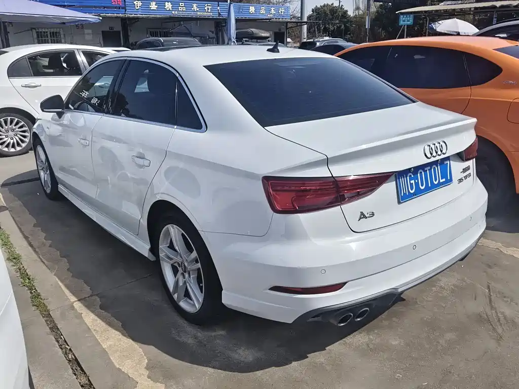 Audi A3 2019 Limousine 35 TFSI Fashion Type National V купить на сайте DeffCars