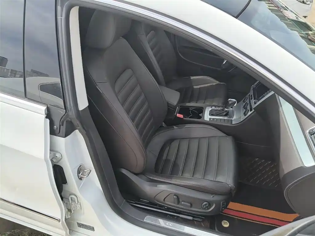 FAW-Volkswagen CC 2018 1.8TSI luxury model купить на сайте DeffCars