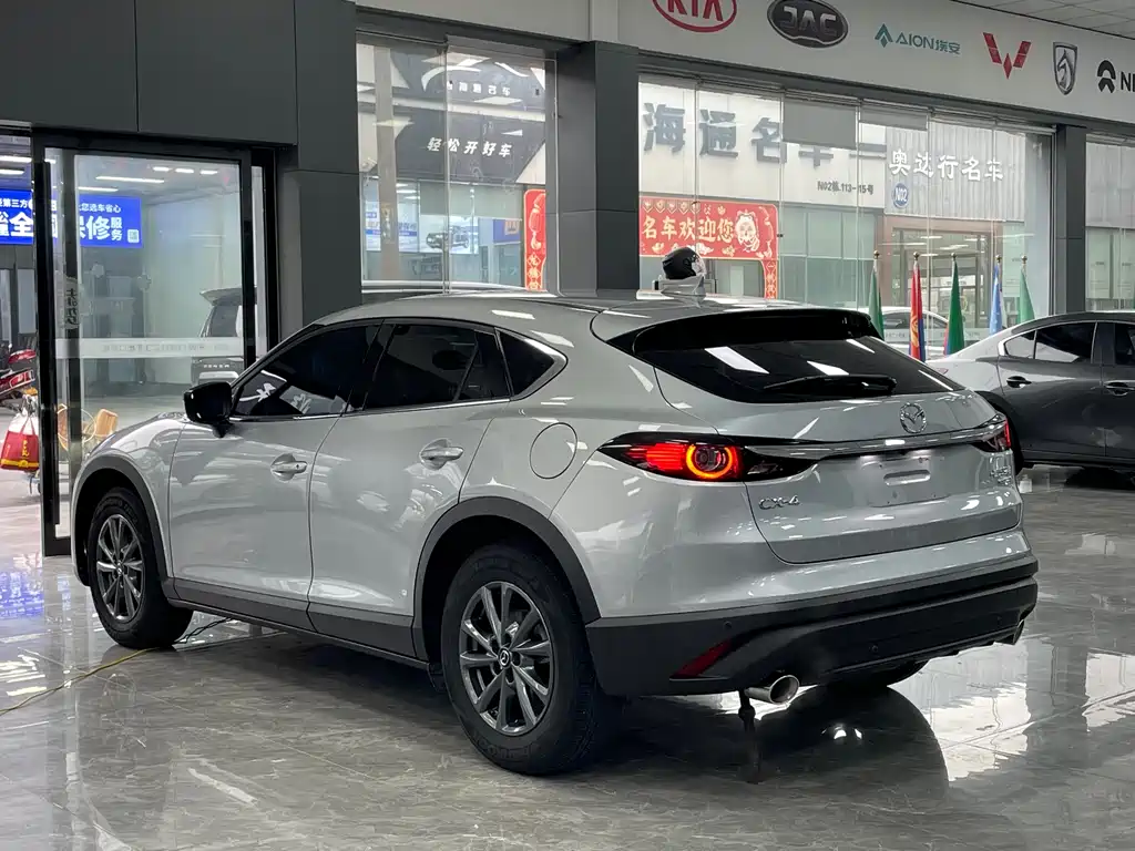 Mazda CX-4 2021 2.0L automatic two-wheel drive Blue Sky Explorer Edition купить на сайте DeffCars