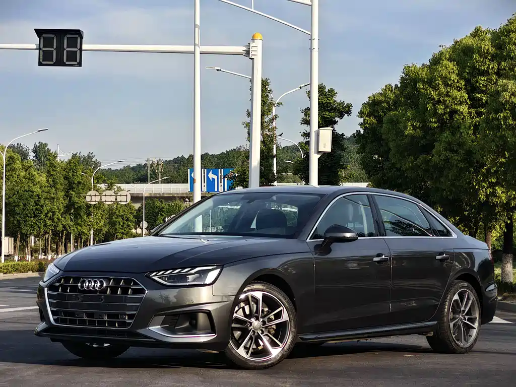 Audi A4L 2020 40 TFSI Fashionable and Elegant купить на сайте DeffCars