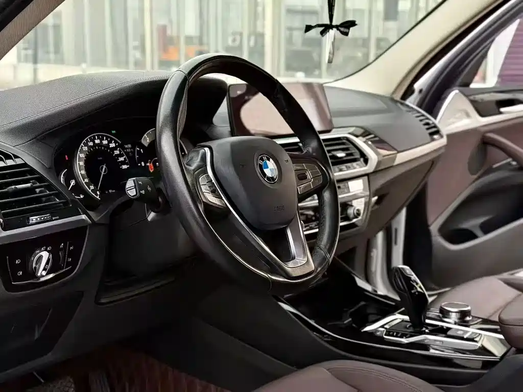 BMW X3 2018 xDrive25i M Sports Package National V купить на сайте DeffCars
