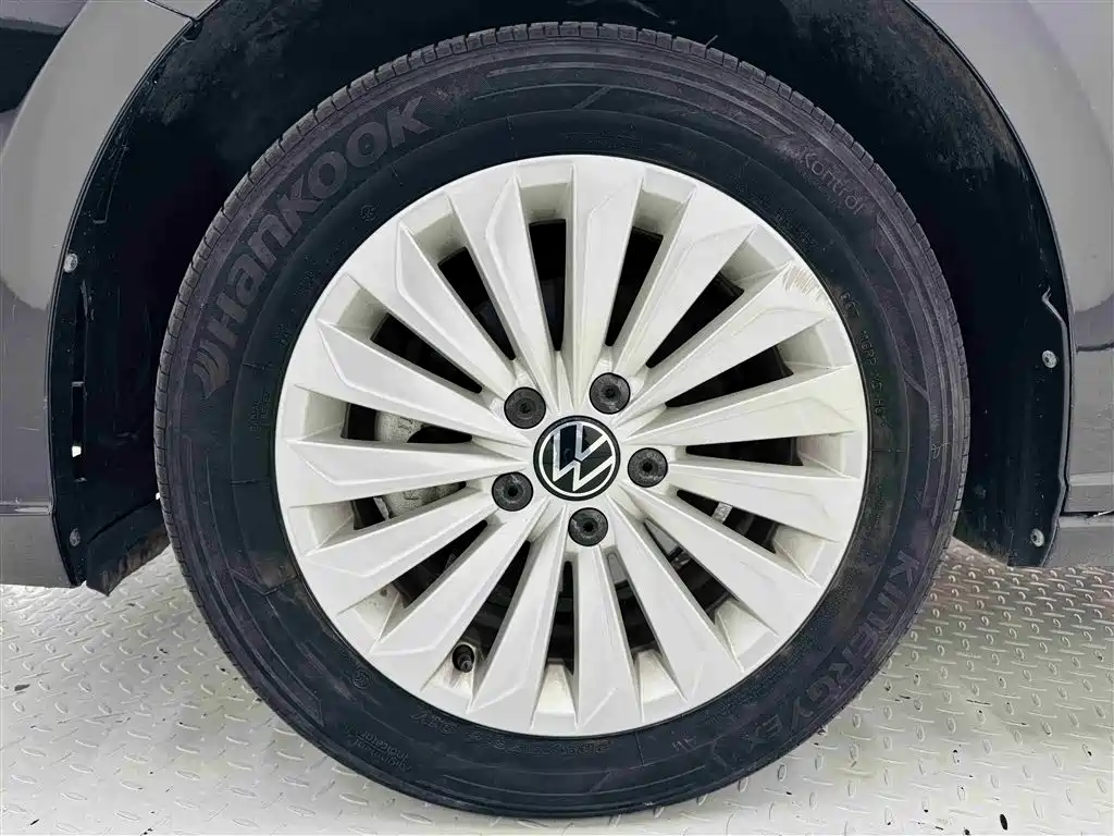 Lavida 2021 1.5L automatic comfort version купить на сайте DeffCars