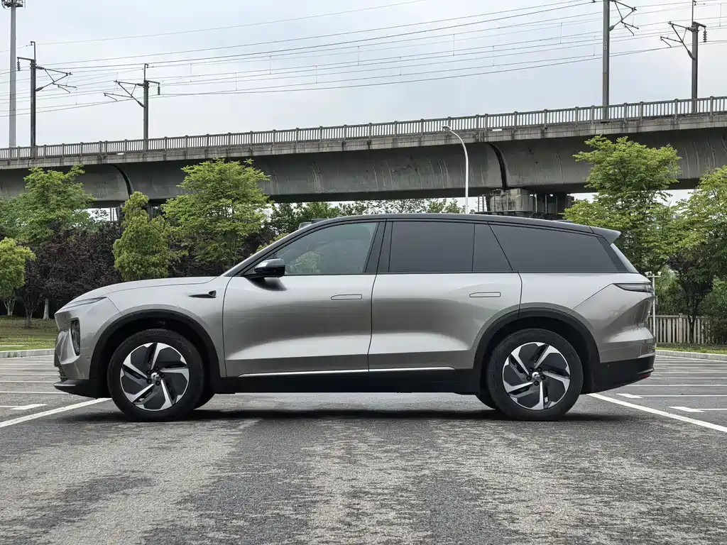 NIO ES8 2023 model 75kWh купить на сайте DeffCars