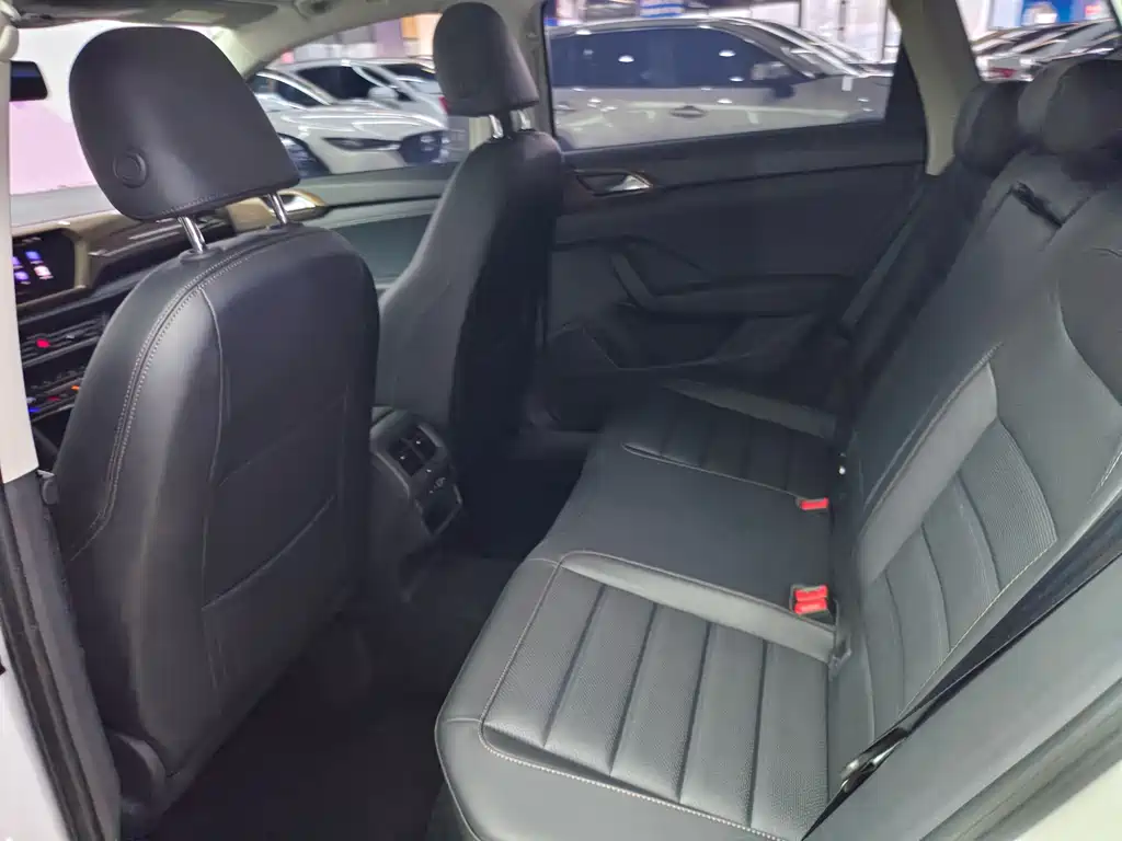 Tuyue 2022 280TSI two-wheel drive luxury version купить на сайте DeffCars