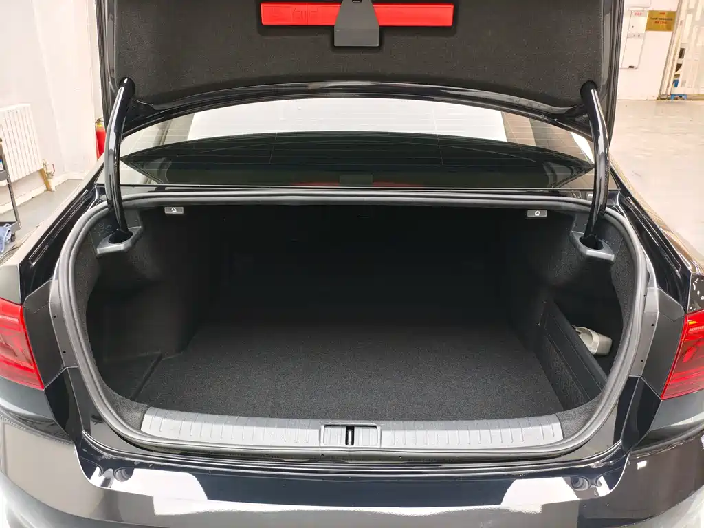 Magotan 2020 330TSI DSG leading model купить на сайте DeffCars