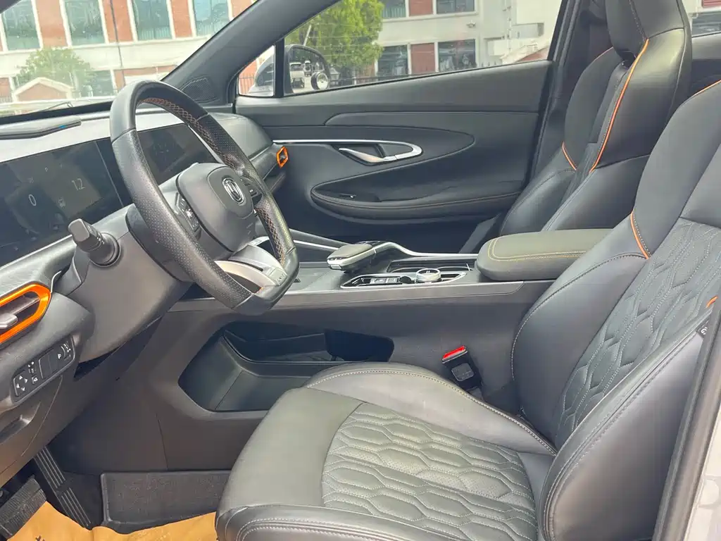 Changan UNI-T 2023 second generation 1.5T premium model купить на сайте DeffCars