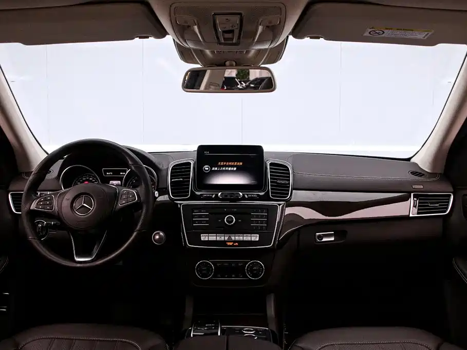 Mercedes-Benz GLS 2018 facelift GLS 400 4MATIC dynamic version купить на сайте DeffCars