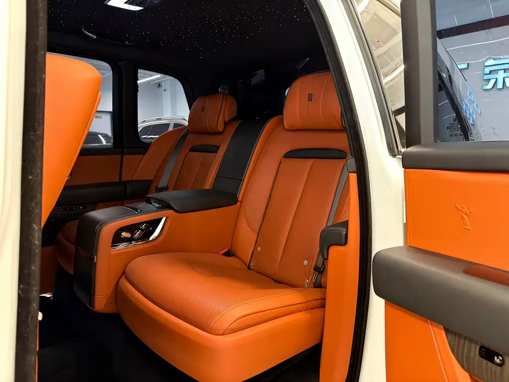 Cullinan 2018 four-seat version купить на сайте DeffCars