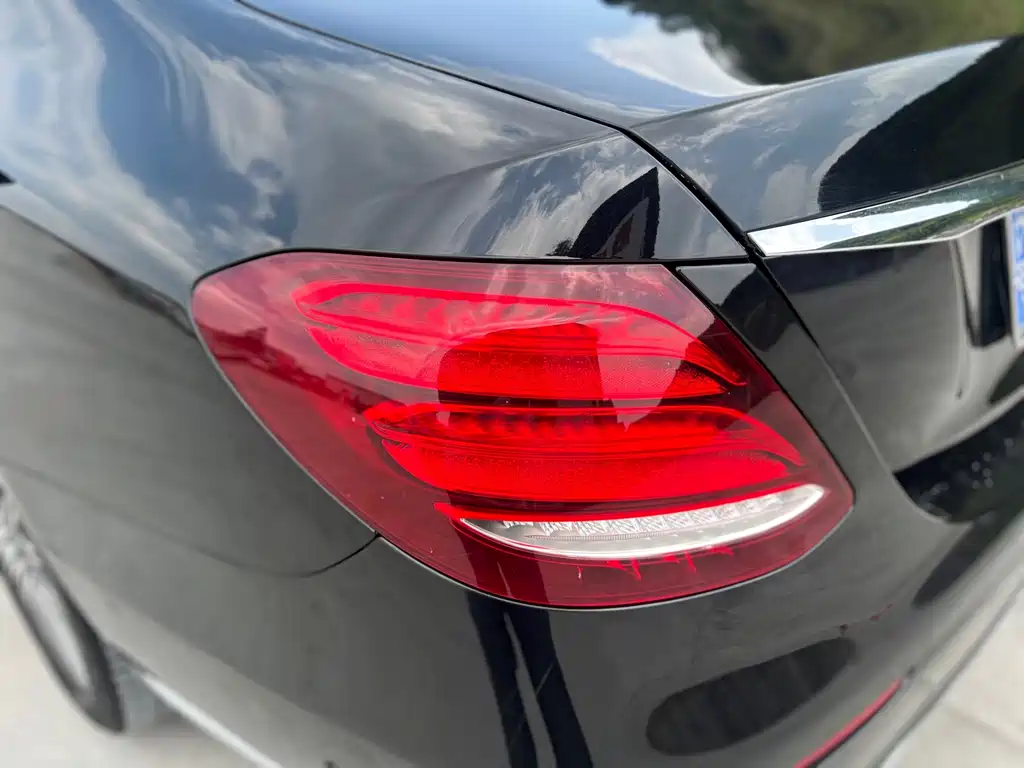 Mercedes-Benz E-Class 2020 Facelift E 300 L Special Edition купить на сайте DeffCars