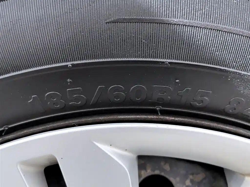 Fit 2016 1.5L LXS CVT Comfort Sunroof Edition купить на сайте DeffCars