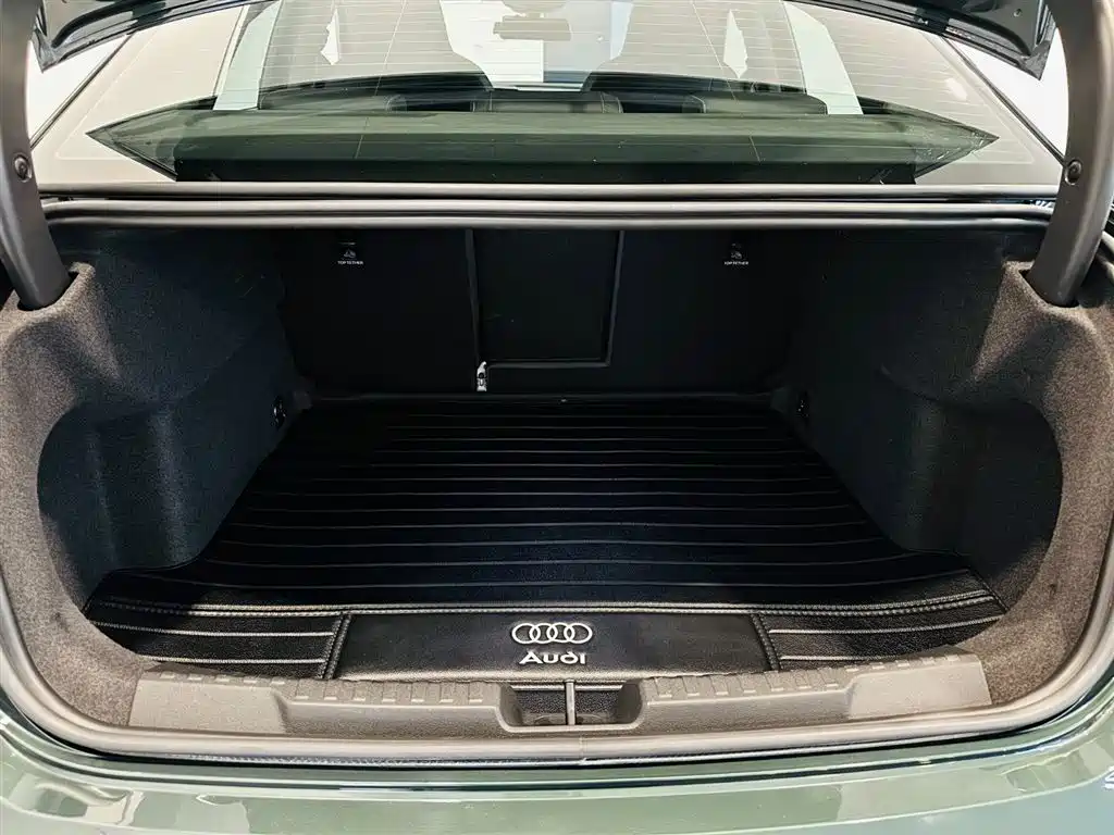 Audi A3 2024 A3L Limousine 35 TFSI Fashionable and Sporty купить на сайте DeffCars