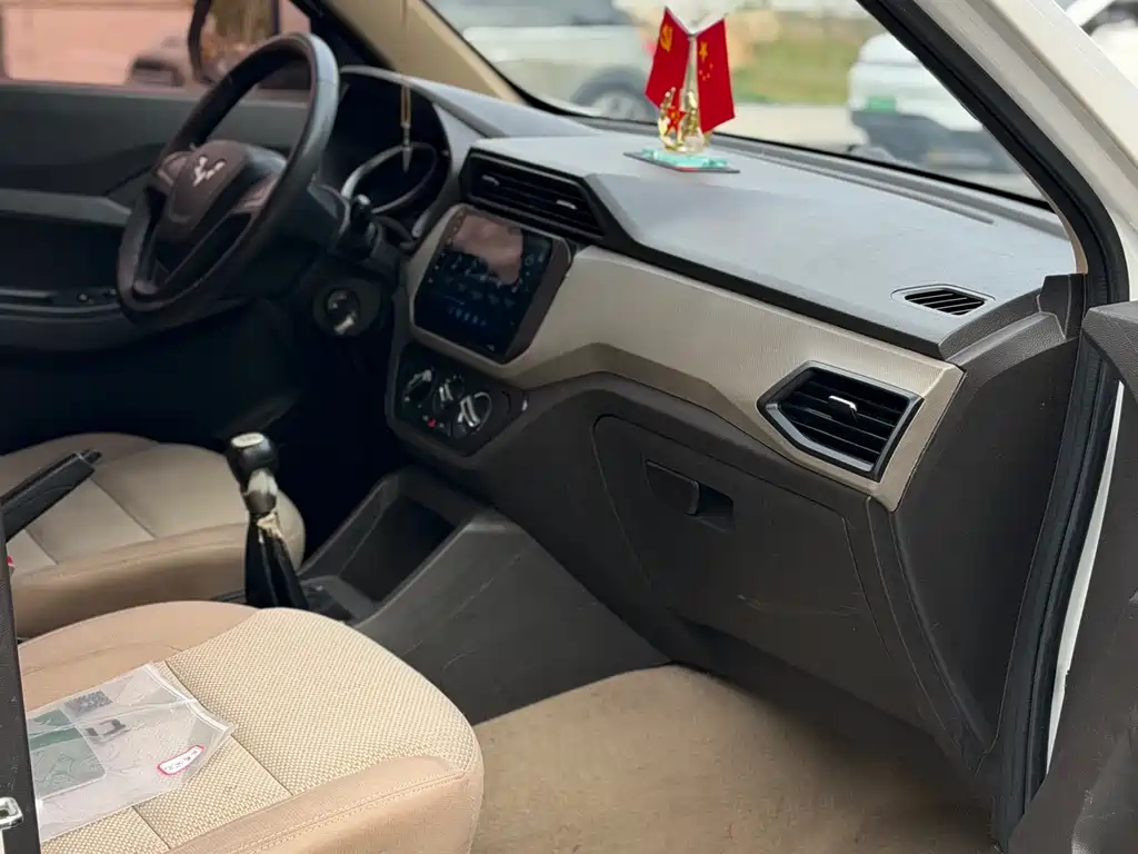 Wuling Hongguang 2019 1.5L S basic model National VI LAR купить на сайте DeffCars
