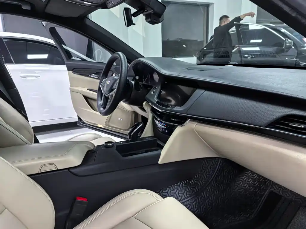 Cadillac CT6 2021 28T Fashion Model купить на сайте DeffCars