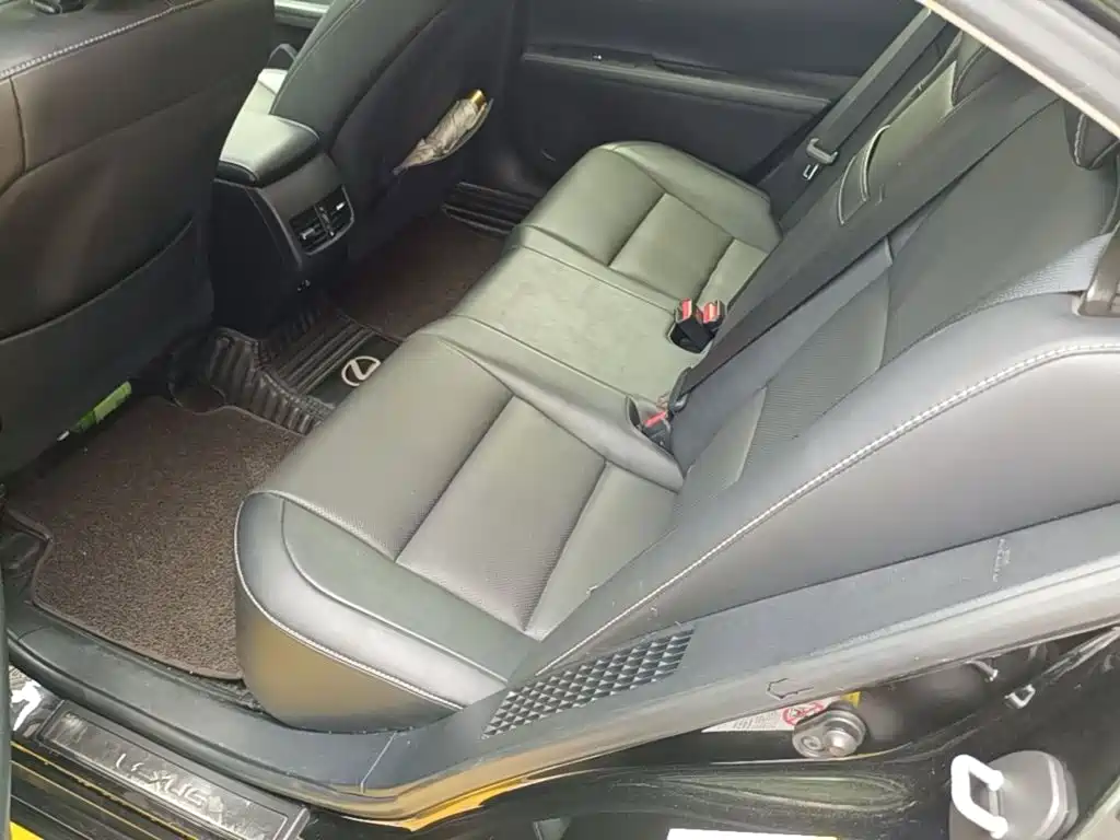 Lexus ES 2014 300h Elite Edition купить на сайте DeffCars