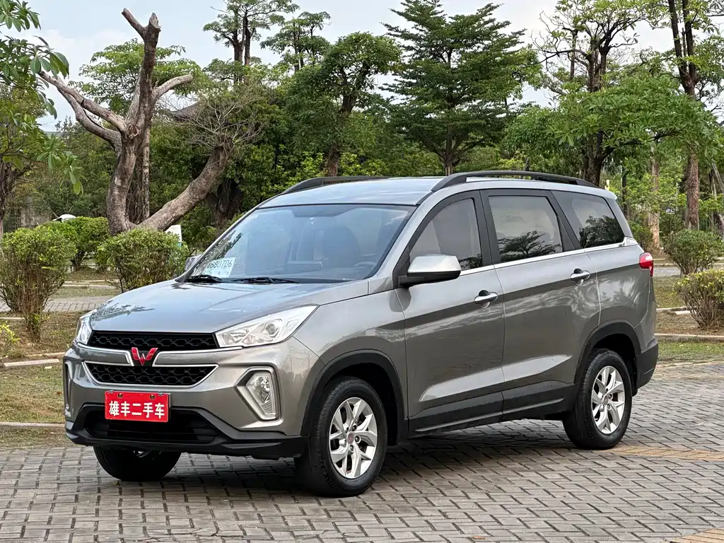Wuling Hongguang S3 2019 1.5L manual comfort model National VI купить на сайте DeffCars