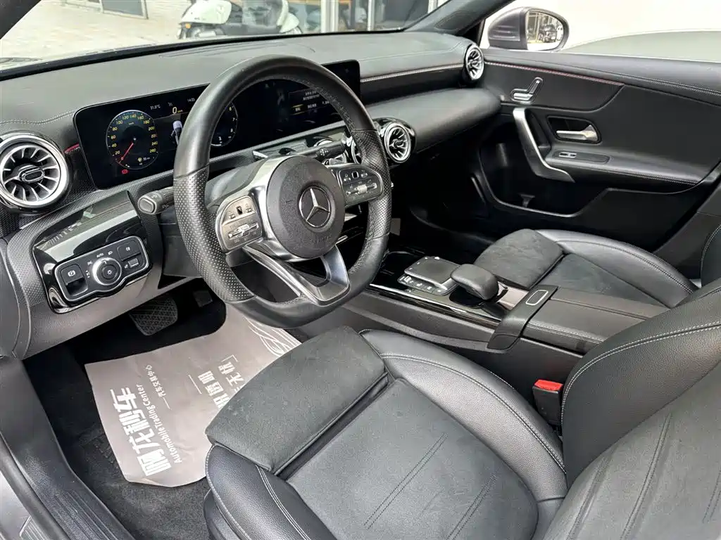 Mercedes-Benz A-Class 2022 A 200 L Sports Sedan Fashionable купить на сайте DeffCars