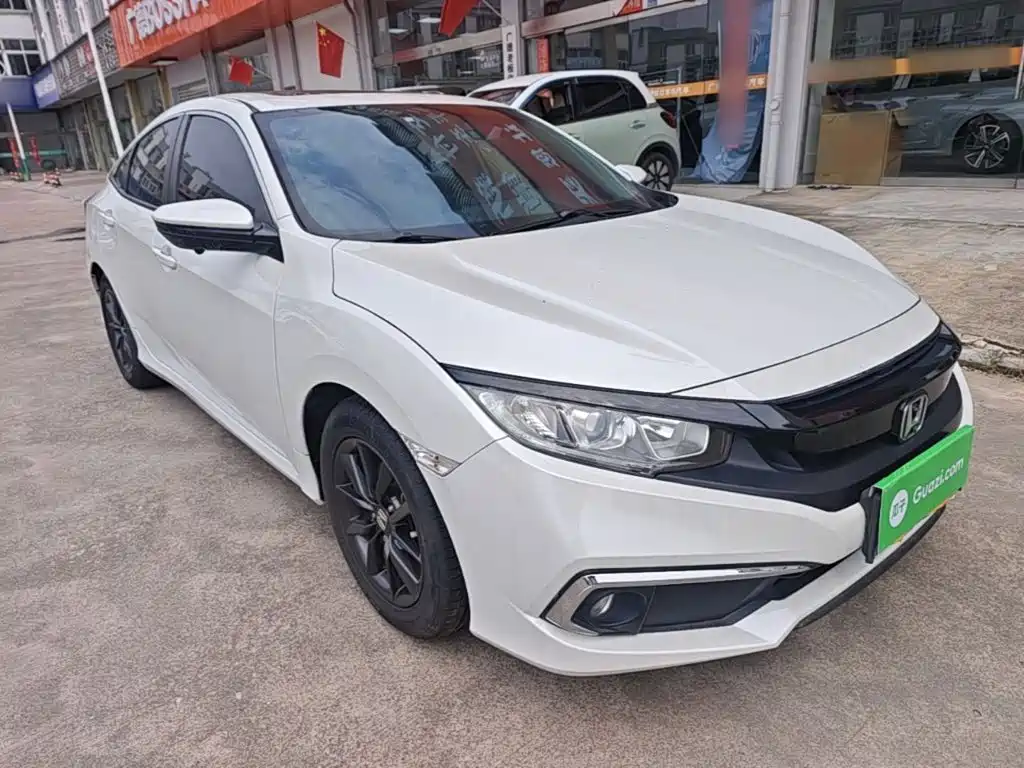 Civic 2019 220TURBO CVT Dynamic Edition National VI купить на сайте DeffCars