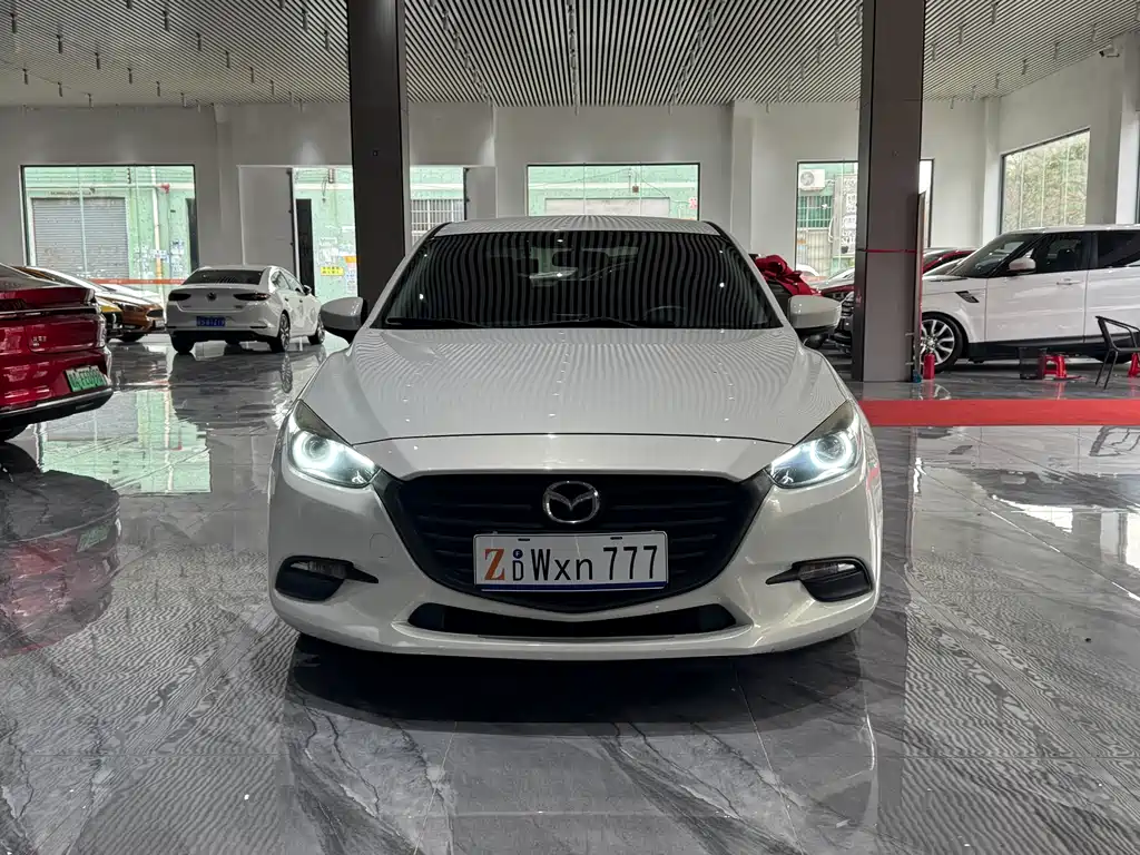 Mazda3 Angkesela 2017 Sedan 1.5L Automatic Comfort Type National V купить на сайте DeffCars