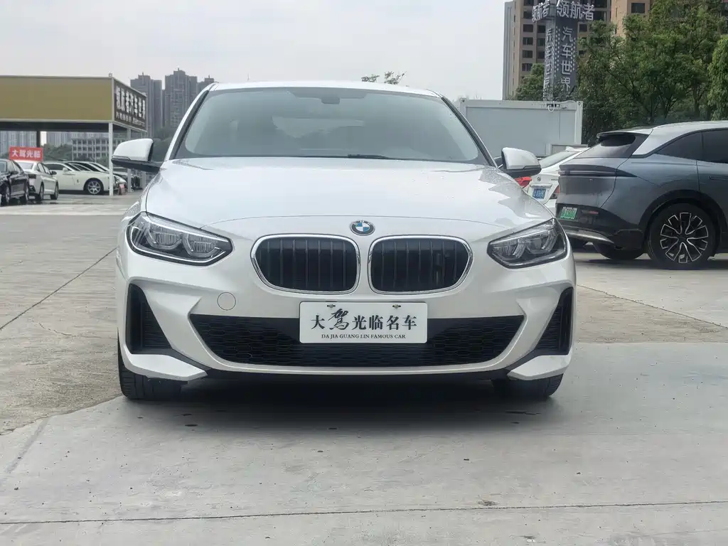 BMW 1 Series 2023 120i M Sports Edition купить на сайте DeffCars