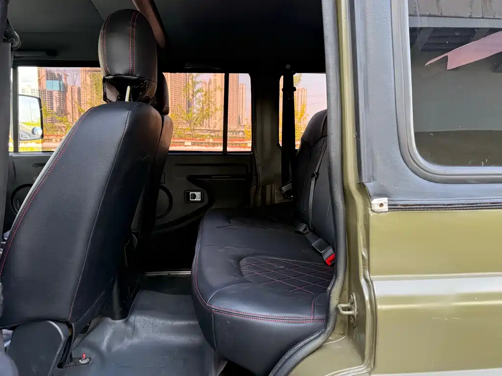 212 Classic 2019 1.5T Square Door National VI купить на сайте DeffCars