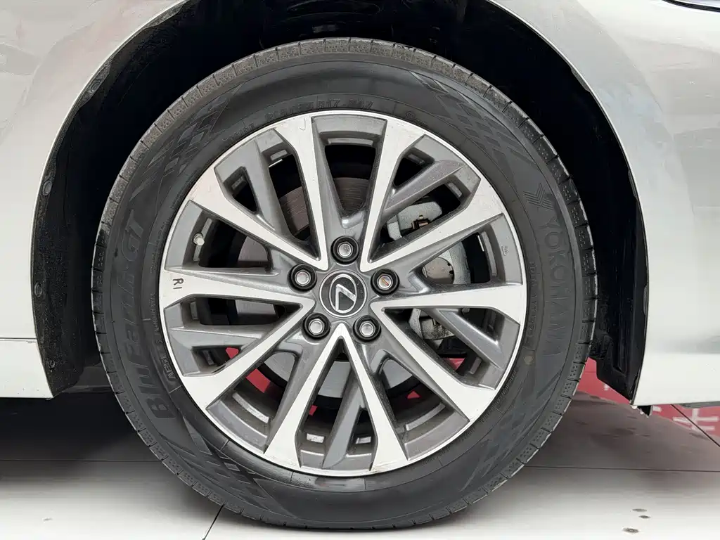 Lexus ES 2025 200 Premium Edition купить на сайте DeffCars