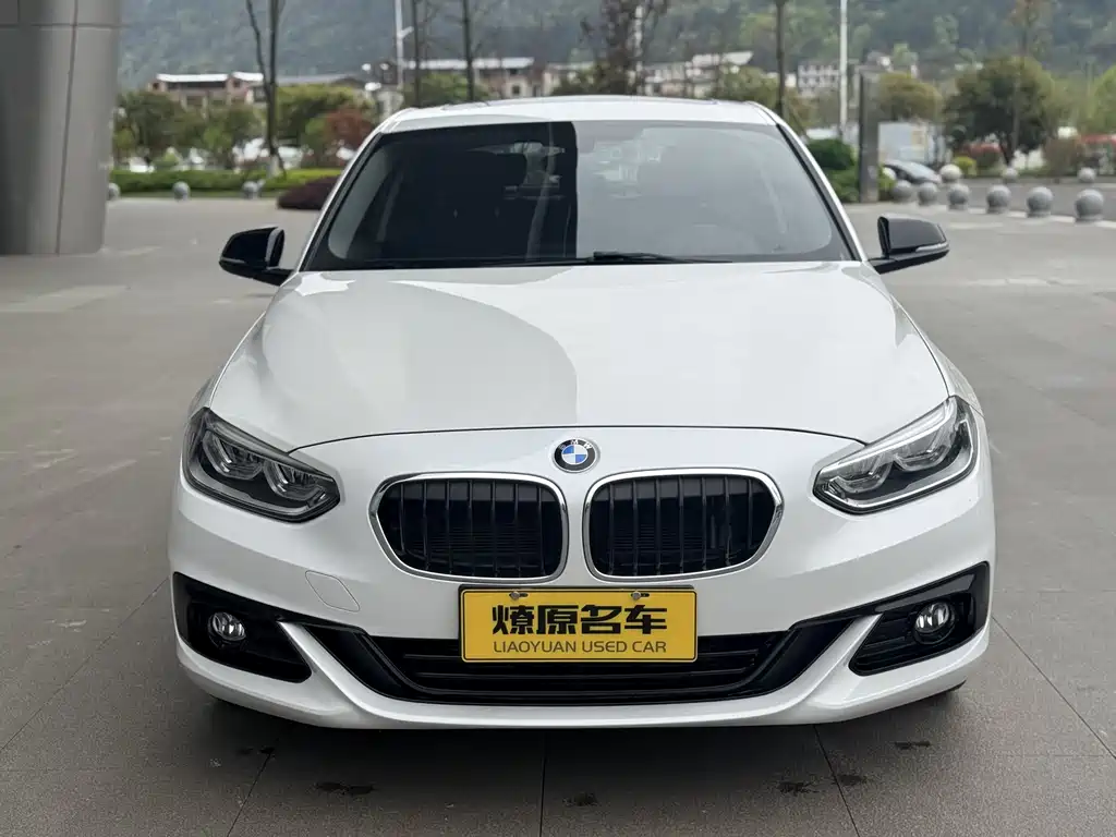 BMW 1 Series 2018 118i Sports купить на сайте DeffCars